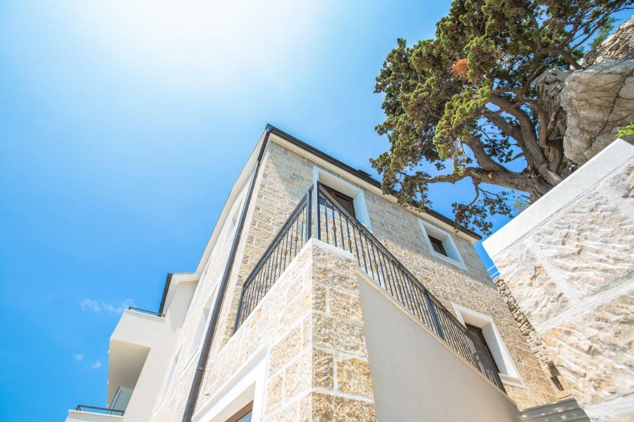 Apartments Capocesto Primošten Exterior foto